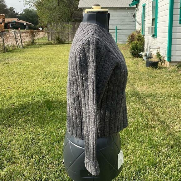 Abercrombie & Fitch Women’s Medium Lambswool Blend Hi-Low Sweater - Picture 4 of 5